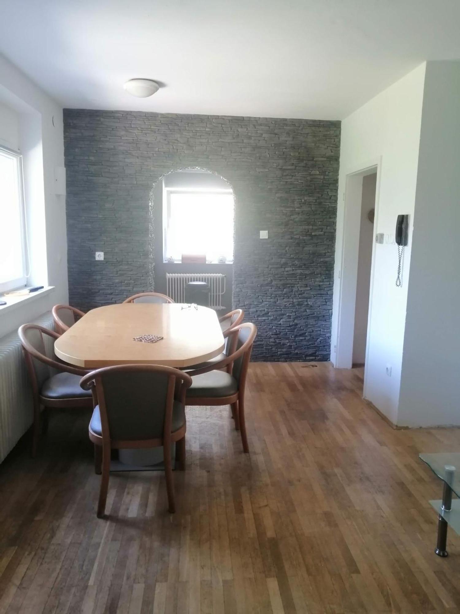 Apartma Zeus Jesenice Bagian luar foto