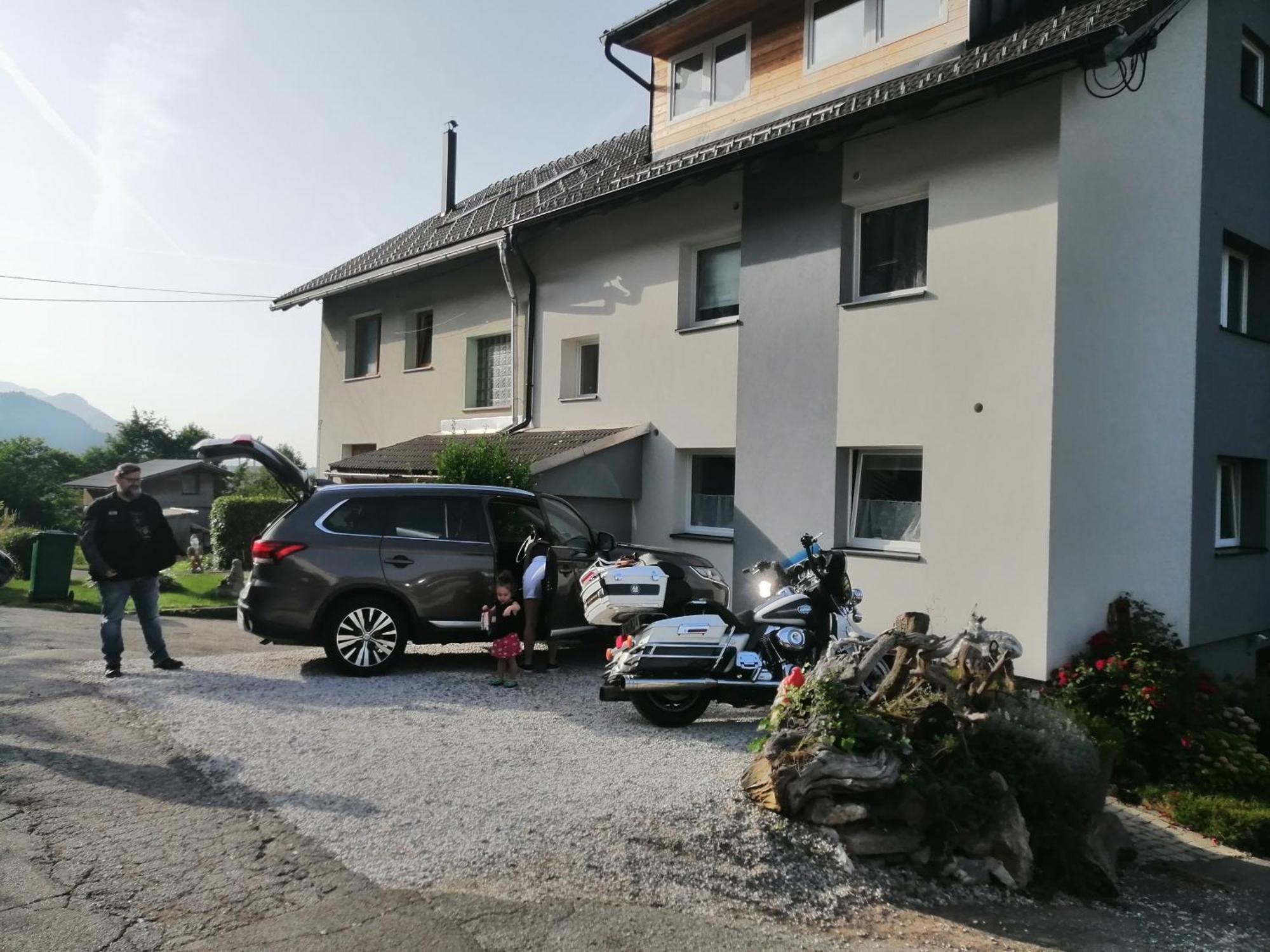 Apartma Zeus Jesenice Bagian luar foto
